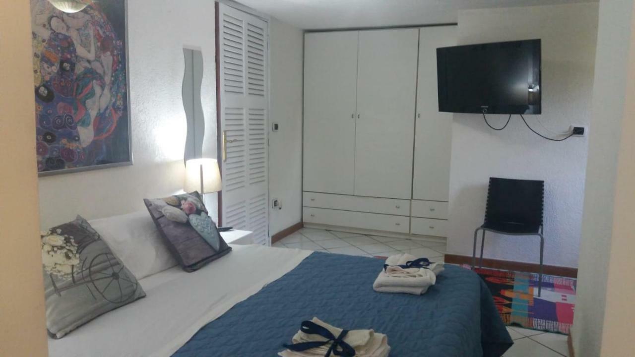 B&B Arechi ซาแลร์โน ภายนอก รูปภาพ