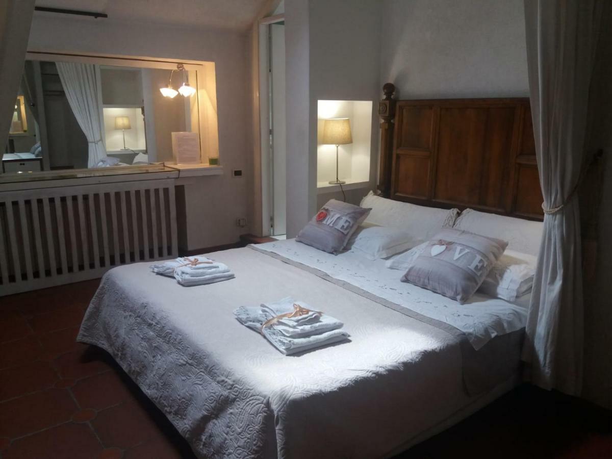 B&B Arechi ซาแลร์โน ภายนอก รูปภาพ