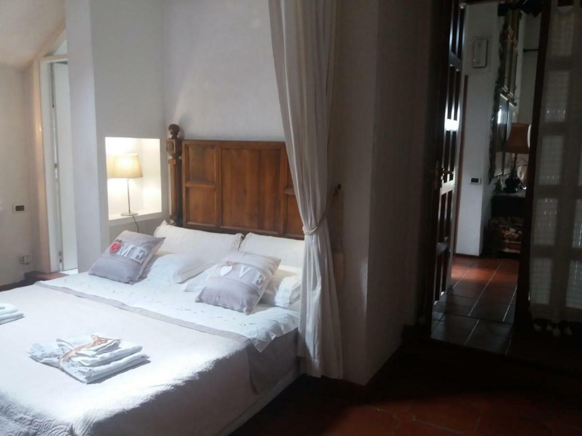 B&B Arechi ซาแลร์โน ภายนอก รูปภาพ