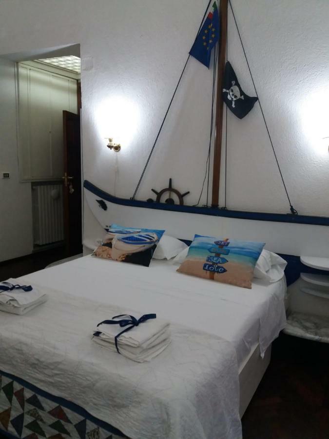 B&B Arechi ซาแลร์โน ภายนอก รูปภาพ